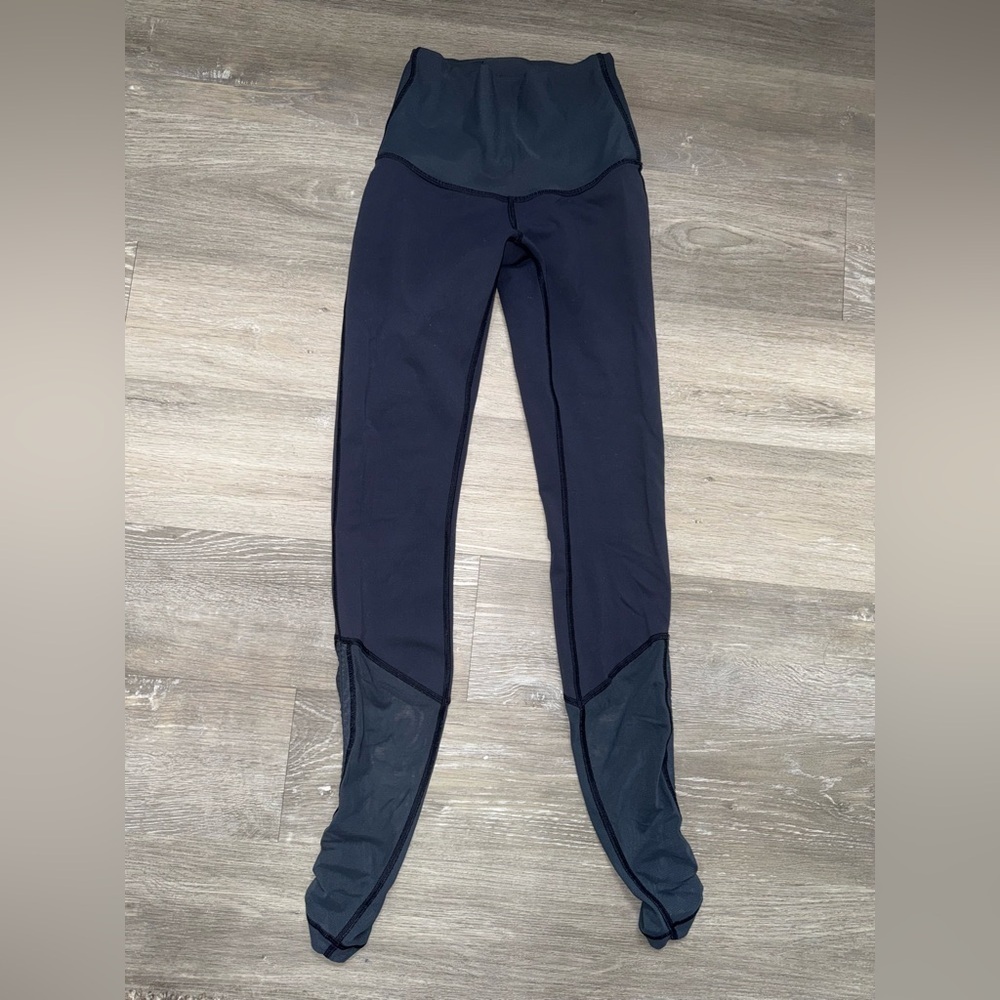 Lululemon Womens High Waisted Leggings size 4